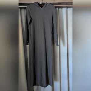 La Petite Garçonne - Prague Noire Sweater Midi Dress Size XS